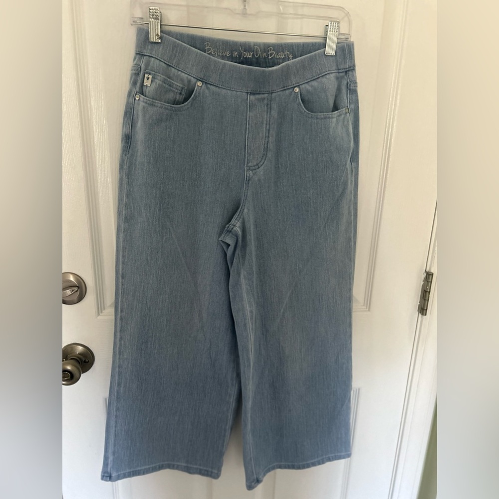 Belle by Kim gravel wide leg crop jeans size 4